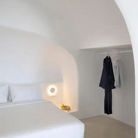 Apanema Cavehouses By Otium * Oia