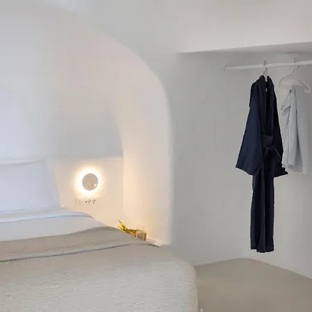Apanema Cavehouses By Otium Semesterbostad Oia