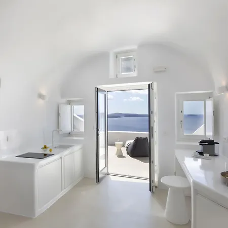 Apanema Cavehouses By Otium Oia