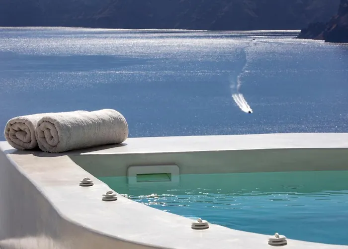 בית נופש Apanema Cavehouses By Otium אויה